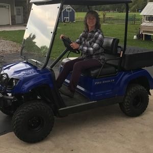 Meet your Posher, Debbi